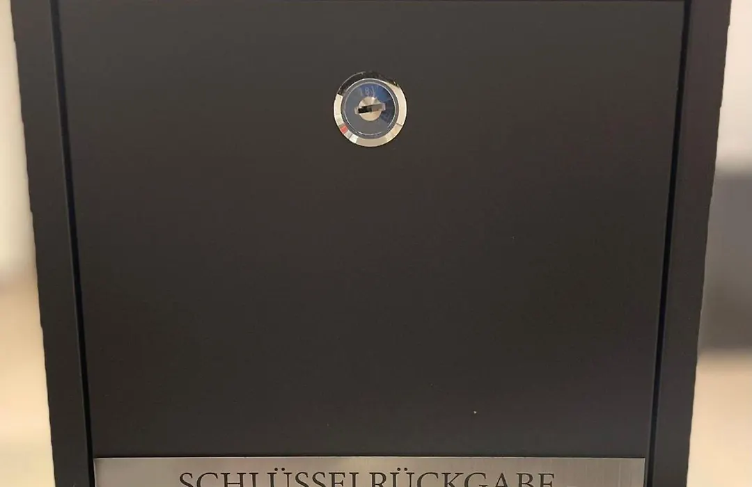 Hotel Am Roemerplatz-1